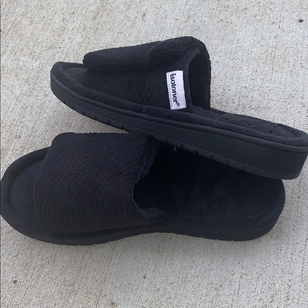 Isotoner Black Women's Slippers - Picture 4 of 7